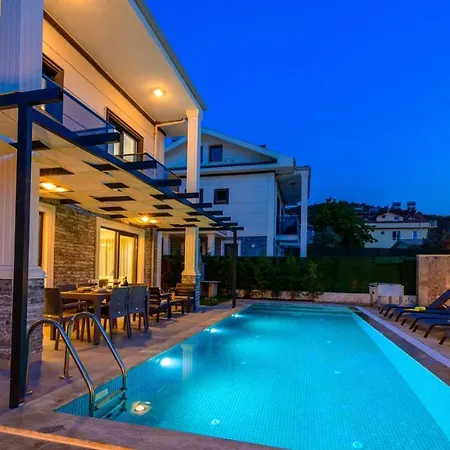 La Vida - 4 Bedroom In Hisaroenue Oeluedeniz *