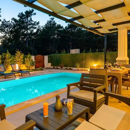 La Vida - 4 Bedroom Holiday In Hisaroenue Oeluedeniz *