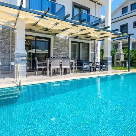 La Vida - 4 Bedroom In Hisaroenue Oeluedeniz 빌라