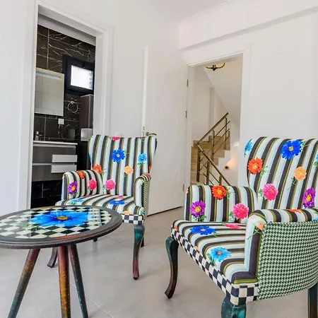 La Vida - 4 Bedroom In Hisaroenue Oeluedeniz *