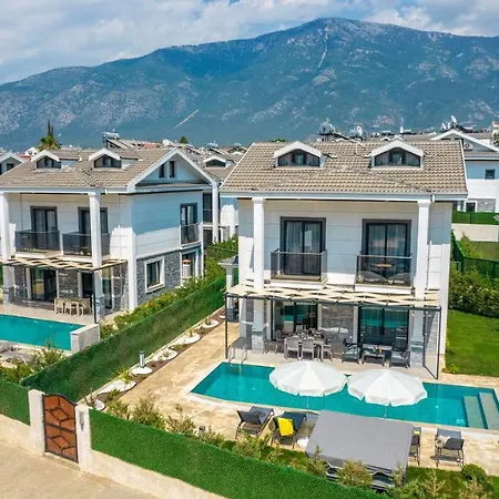 La Vida - 4 Bedroom Holiday In Hisaroenue Oeluedeniz Villa