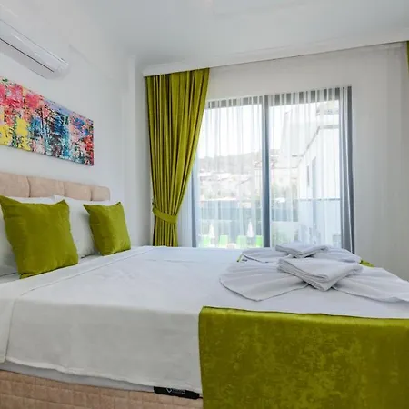 Villa La Vida - 4 Bedroom Holiday In Hisaroenue Oeluedeniz